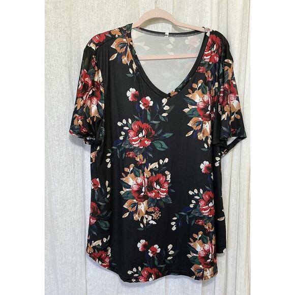 Unbranded Tops - Woman’s 20W Black Floral Rayon Short Sleeve V Neck Blouse